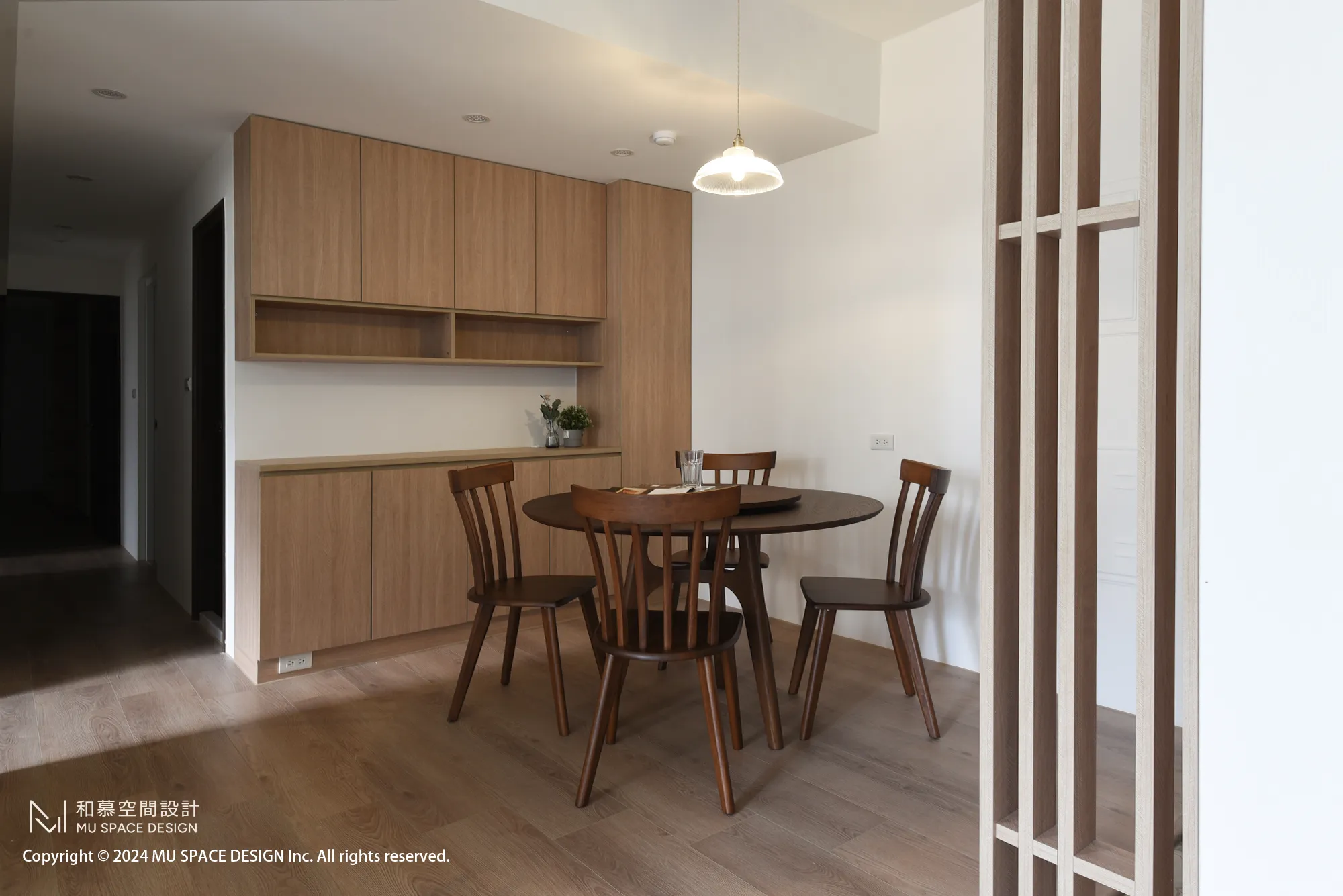 Y-dining room-1