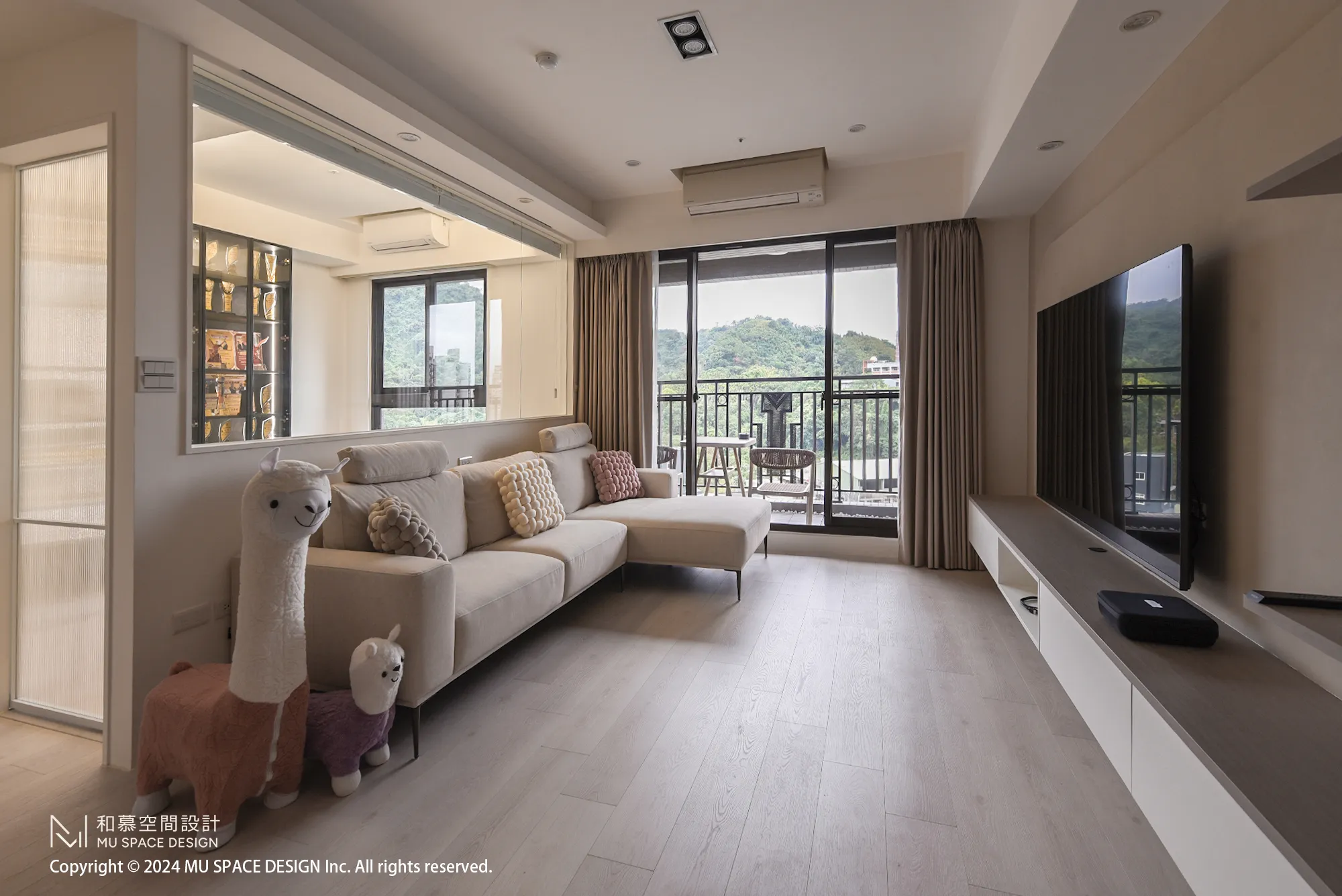 Zz-living room